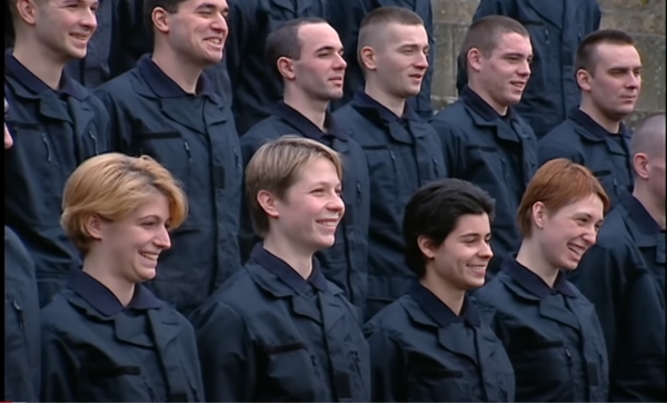 DES FEMMES CHEZ LES POMPIERS DE PARIS