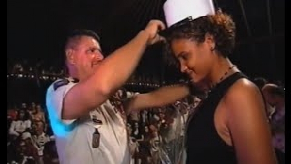 MISS KÉPI BLANC EN GUYANE